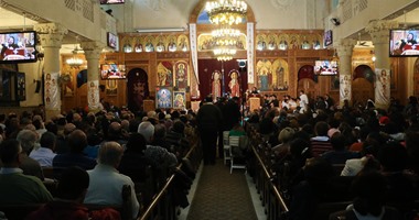 كنيسة القديسين بالإسكندرية تحتفل برأس السنة.. فيديو وصور