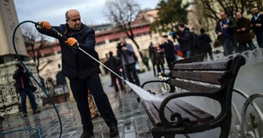إزالة أثار تفجير اسطنبول الانتحارى