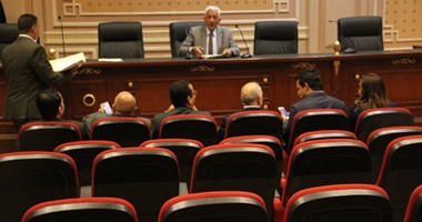 اللجنة التشريعية بالبرلمان توافق على قانون عزل رؤساء الأجهزة الرقابية