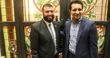 بالصور.. أحمد مرتضى منصور يتبادل التحية مع نواب حزب النور ‎