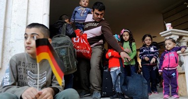 الاتحاد الأوروبى يحث الدول الأعضاء الـ28 على تسريع إستقبال اللاجئين