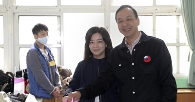 ناخبو تايوان يتوجهون لمراكز الاقتراع مع توقعات بانتخاب أول رئيسة فى البلاد