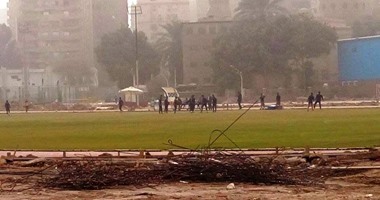 بالصور.. الزمالك يتحدى "العاصفة الترابية" استعداد للمصرى