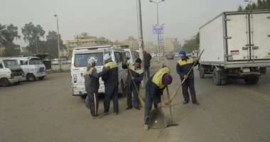 "نظافة الجيزة" تشن حملة تجريد بترعة المنصورية فى الهرم