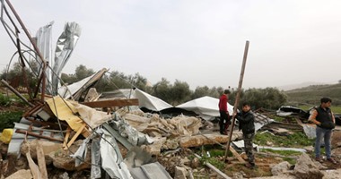 إسرائيل تهدم منزلى مهاجمين فلسطينيين اثنين بالضفة الغربية