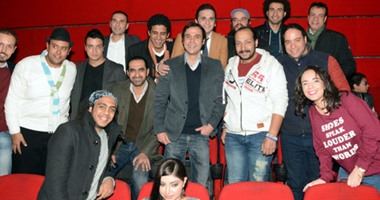 أشرف عبد الباقى ومحمد عادل إمام وكريم فهمى فى العرض الخاص لـ"أوشن 14"