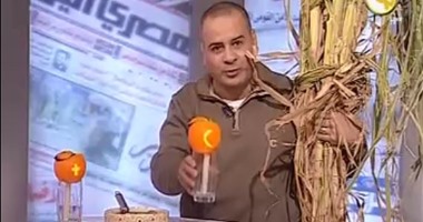 بالفيديو.. جابر القرموطى يظهر على الهواء بالقصب والبرتقال ويتناول القلقاس