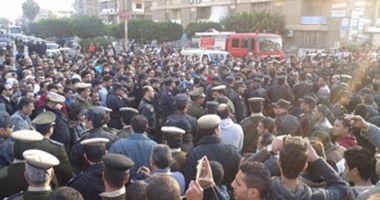 بالصور.. الآلاف يشيعون جثامين شهداء حادث "العريش" بكفر الشيخ