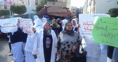 بالصور..وقفات احتجاجية لأطباء التأمين الصحى بالمحافظات لضمهم إلى حافز المهن
