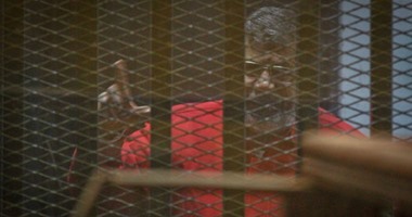 تأجيل محاكمة "مرسى" و10 آخرين بقضية "التخابر مع قطر" لجلسة غد