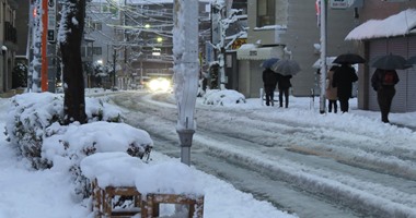 مصرع شخصين وإصابة أكثر من 100 شخص بسبب الثلوج فى اليابان
