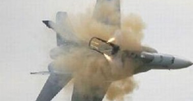 بالفيديو.. سقوط طائرة حربية تابعة للنظام السورى فى ريف إدلب 