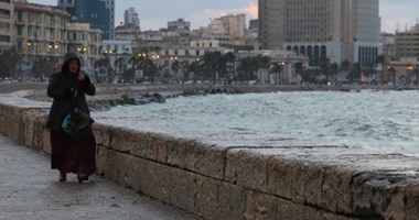هبوب رياح باردة على الإسكندرية فى موجة جديدة من الطقس السيئ