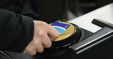 بريطانيا تعمم نظام التذاكر الذكية المتطورة داخل وسائل المواصلات