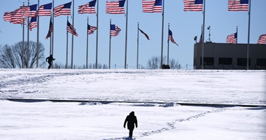 بالصور.. واشنطن تغرق فى شبر من الثلج .. والعاصفة الثلجية تعطل أعمال الكونجرس
