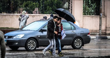أمطار غزيرة على القاهرة والجيزة.. ودرجات الحرارة تواصل الانخفاض