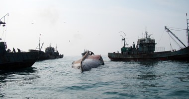 إنقاذ 25 سائحا صينيا فى حادث غرق قارب فى ماليزيا