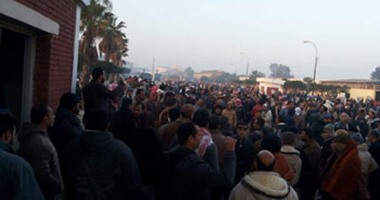 صحافة المواطن: عاملو شركة الدلتا للسكر يتظاهرون اعتراضا على الفساد بكفر الشيخ