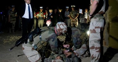 الجنود الفرنسيون يدربون العراقيين على تفكيك القنابل والألغام