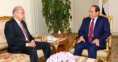 السيسى يبحث مع شريف إسماعيل المشروعات المطروحة خلال زيارة رئيس الصين للقاهرة