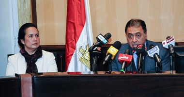 بالصور.. وزير الصحة: تجهيز عدد من مستشفيات القاهرة استعدادا لتطبيق التأمين الصحى