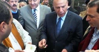 بالفيديو..مساعد وزير الداخلية  لشرطة النقل يضبط "أفيون وترامادول" بمحطة مصر
