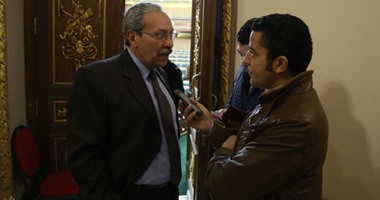 علاء عبد المنعم: نواب "دعم مصر" يصوتون بإرادتهم الحرة على "الخدمة المدنية"