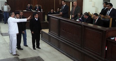بدء نظر جلسة محاكمة المتهمين بـ"اقتحام قسم حلوان"