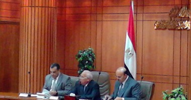 محافظ بورسعيد:المرحلة القادمة تحتاج لعامل ماهر ولن أسمح بإهدار أموال الدولة