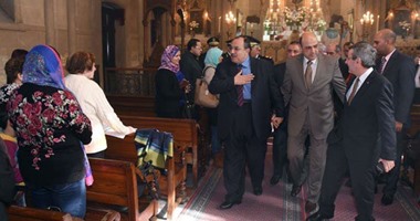 بالفيديو والصور..محافظ الإسكندرية يحضر صلاة عيد الميلاد فى بطريركية الأرمن الأرثوذكس