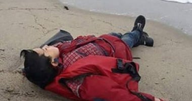 بالصور.. العثور على جثث لأطفال ونساء لاجئين سوريين بسواحل باليكسير التركية