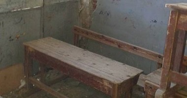 صحافة المواطن..شروخ وتشققات بإحدى مدارس السنبلاوين تهدد حياة الأطفال
