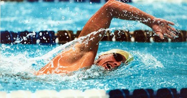 دراسة: السباحة بشكل منتظم تحميك من الإصابة بالأورام السرطانية