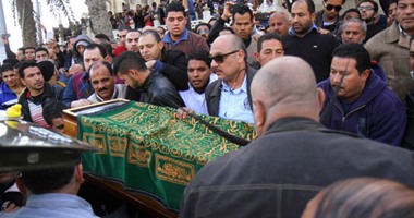 نجوم الفن والسياسة يشيعون جنازة الفنان حمدى أحمد من مسجد الحصرى بأكتوبر