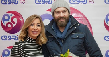 بالصور.. كواليس حلقة عمرو يوسف فى "محطة النجوم" مع هند رضا