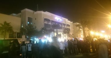 "العربية": مهاجمو فندق الغردقة أطلقوا النار أمام المدخل الرئيسى