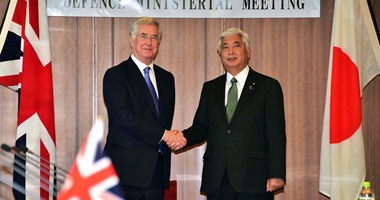 بالصور.. وزير الدفاع اليابانى يستقبل نظيره البريطانى خلال زيارته لطوكيو