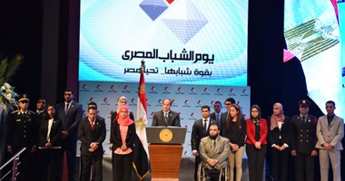 الرئيس السيسى يعلن خلال افتتاح مشروع بنك المعرفة 2016 عاما للشباب