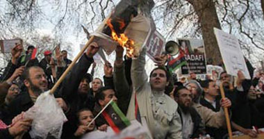 المثقفون العرب يتضامنون مع ثورات ليبيا والبحرين واليمن