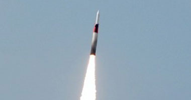 إيران تختبر أحدث صواريخها بنجاح 