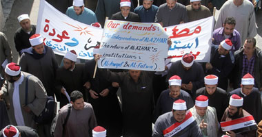 الأوقاف: إحالة أى إمام يفتح المسجد للتظاهر خلال 25 يناير للنيابة 