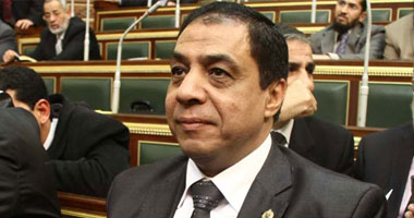 النائب حسنى حافظ:"المواطن عنده فوبيا من مستشفيات الحكومة.. لو دخلها هيموت"