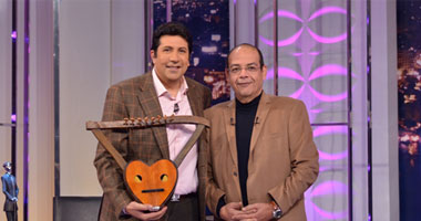 مصطفى شردى يعزف السمسمية مع هانى رمزى فى "الليلة مع هانى"