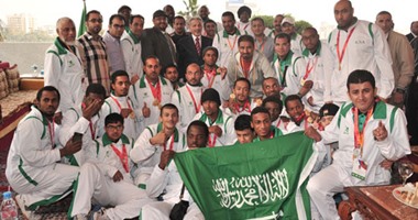 السفير السعودى بالقاهرة يستقبل بعثة بلاده المشاركة بالأولمبياد الخاص