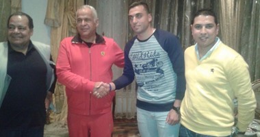 توقيع مهاجم الأهلى لسموحة لمدة 3 مواسم