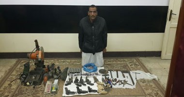 ضبط ورشة لتصنيع الأسلحة النارية بقرية "مرسى" لاستخدامها ضد الشرطة