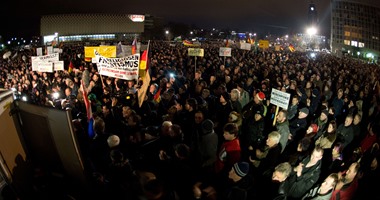 آلاف الألمان يتظاهرون ضد حركة "بيجيدا " المعادية للإسلام