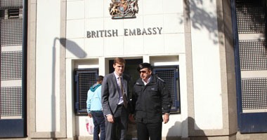 السفارة البريطانيّة فى القاهرة تستأنف خدماتها مؤكدة: ملتزمون بنجاح مصر