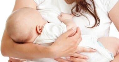 متى تتوقفين عن الرضاعة الطبيعية فى حالة حدوث حمل؟