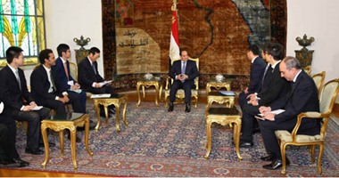 السيسى يؤكد دعم مصر لمبادرة الرئيس الصينى لإحياء "طريق الحرير"